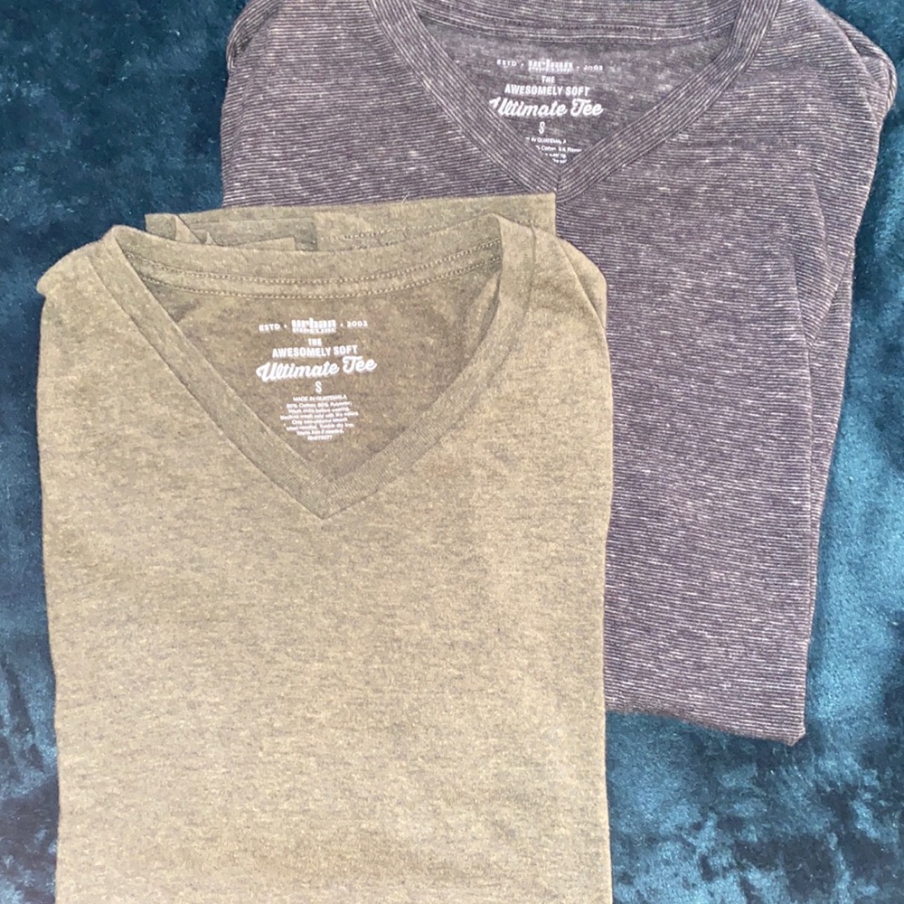 Unisex V neck tees